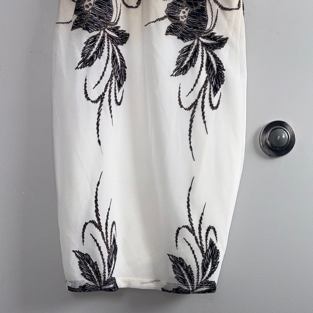 Va Va Voom Sleeveless Backless Embroidered Midi Dress - Picture 6 of 12